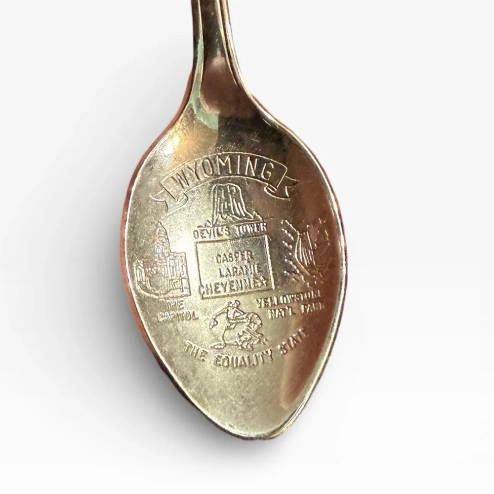 Vintage Buffalo Bill Cody Wyoming Souvenir Spoon with Hanging Buffalo Bill Charm